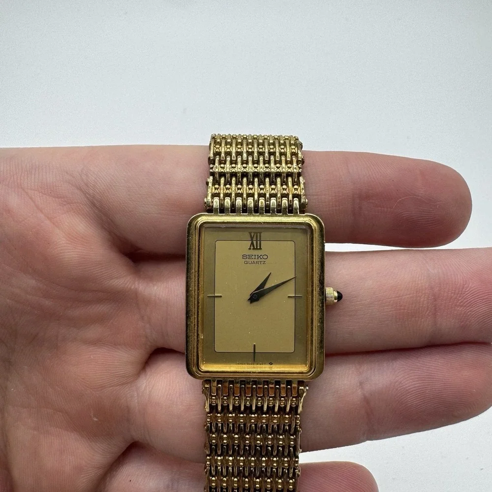 Rare Vintage 80's SEIKO   9020-5119  quartz Gold Original Band Japan IT WORKS - Picture 2 of 6